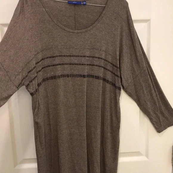 Apt. 9 pullover top size L - Picture 4 of 7